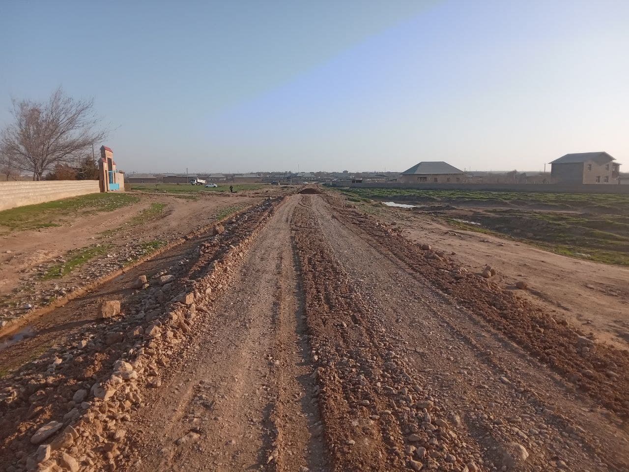 Nurobod tumanida yo‘l infratuzilmasi yaxshilanmoqda