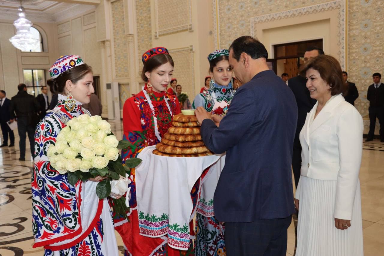 Tojikistonda “O‘zbekiston madaniyati kunlari” bo'lib o'tmoqda