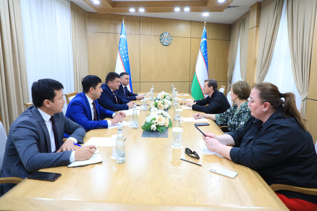 "Brigada" filmining bosh qahramoni, Rossiya xalq artisti Sergey Bezrukov O‘zbekiston madaniyat vazirligiga tashrif buyurdi