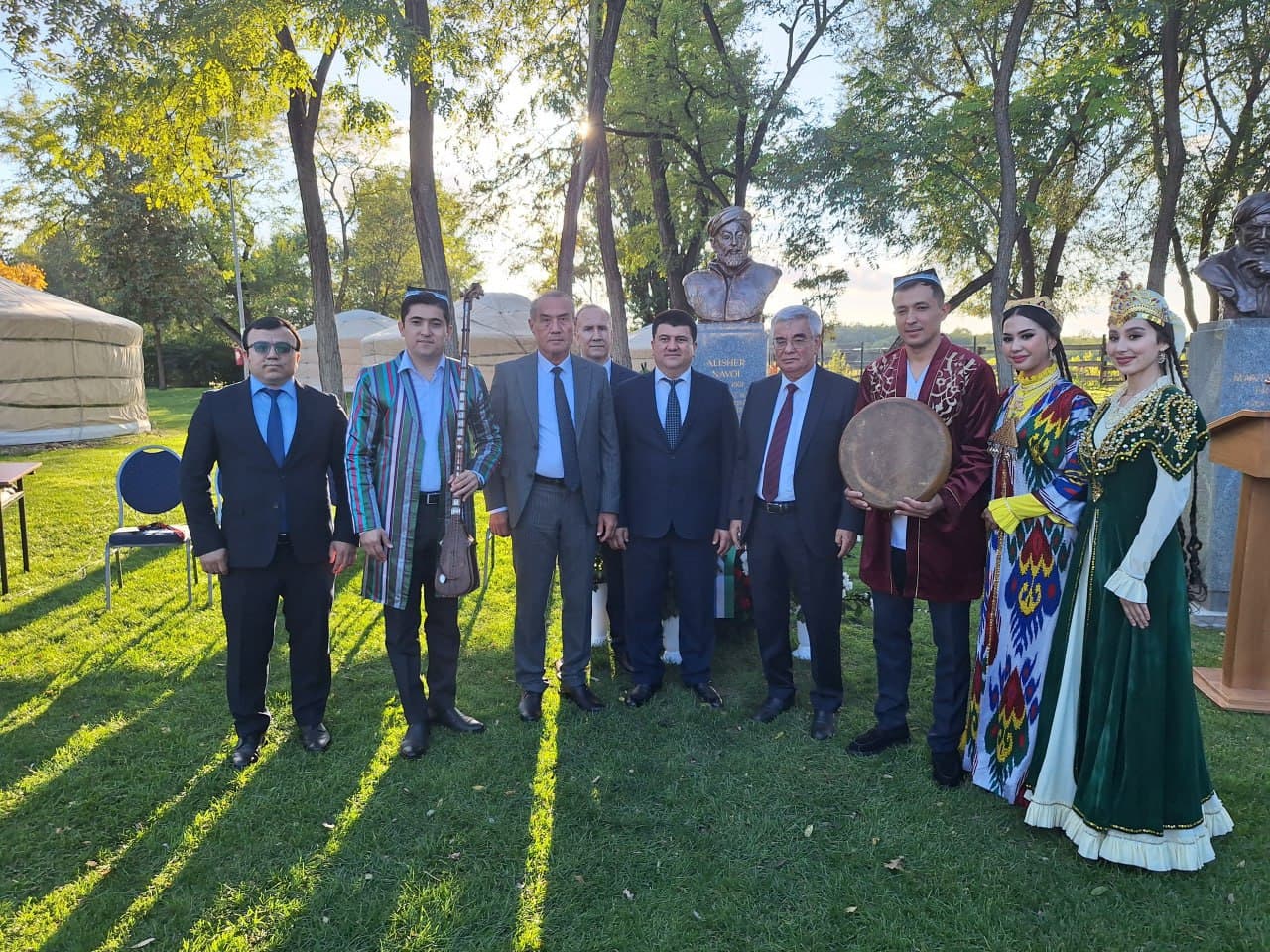 Vengriyada Alisher Navoiyga bag‘ishlab o‘rnatilgan byustning ochilish marosimi bo‘lib o‘tdi