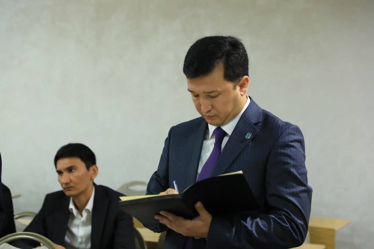 Madaniyat vaziri Ozodbek Nazarbekov boshchiligida yig'ilish bo'lib o'tdi