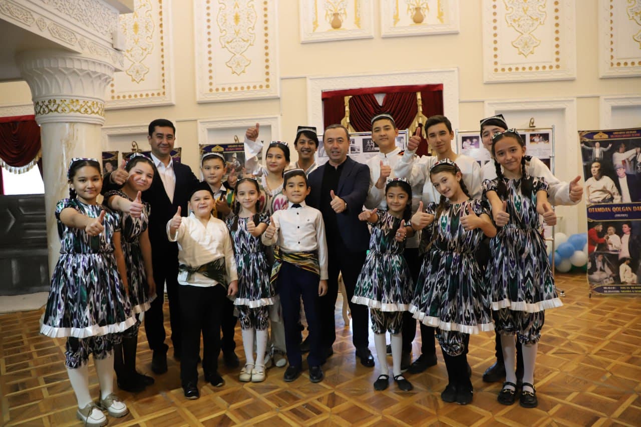Bahodir Ahmedov Sirdaryoda 9 oylik hisobot konsertini sarhisob qilib, 120 nafar yoshlar bilan uchrashdi
