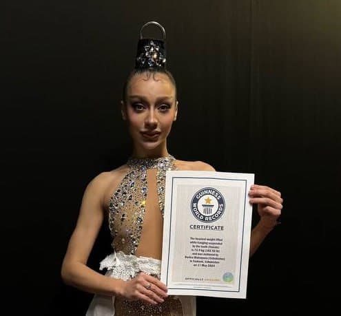 #Хорошие новости: узбекский артист цирка вошел в Книгу рекордов Гиннесса