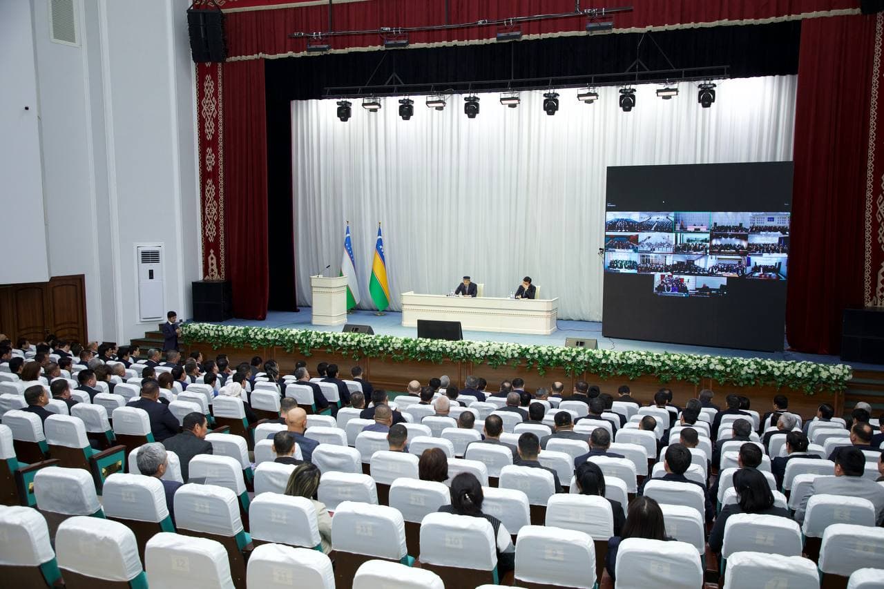 #Live: Nukus shahrida "Madaniyat vazirligining 2024-yil yakunlariga bag‘ishlangan kengaytirilgan Hay’at yig‘ilishi" bo'lib o'tmoqda