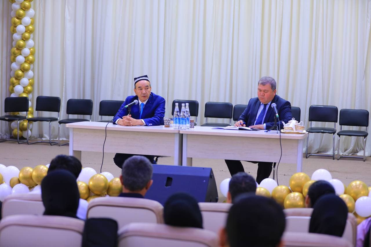 Yunus Rajabiy nomidagi O‘zbek milliy musiqa san’ati institutida “Vazir va yoshlar uchrashuvi” bo‘lib o‘tdi