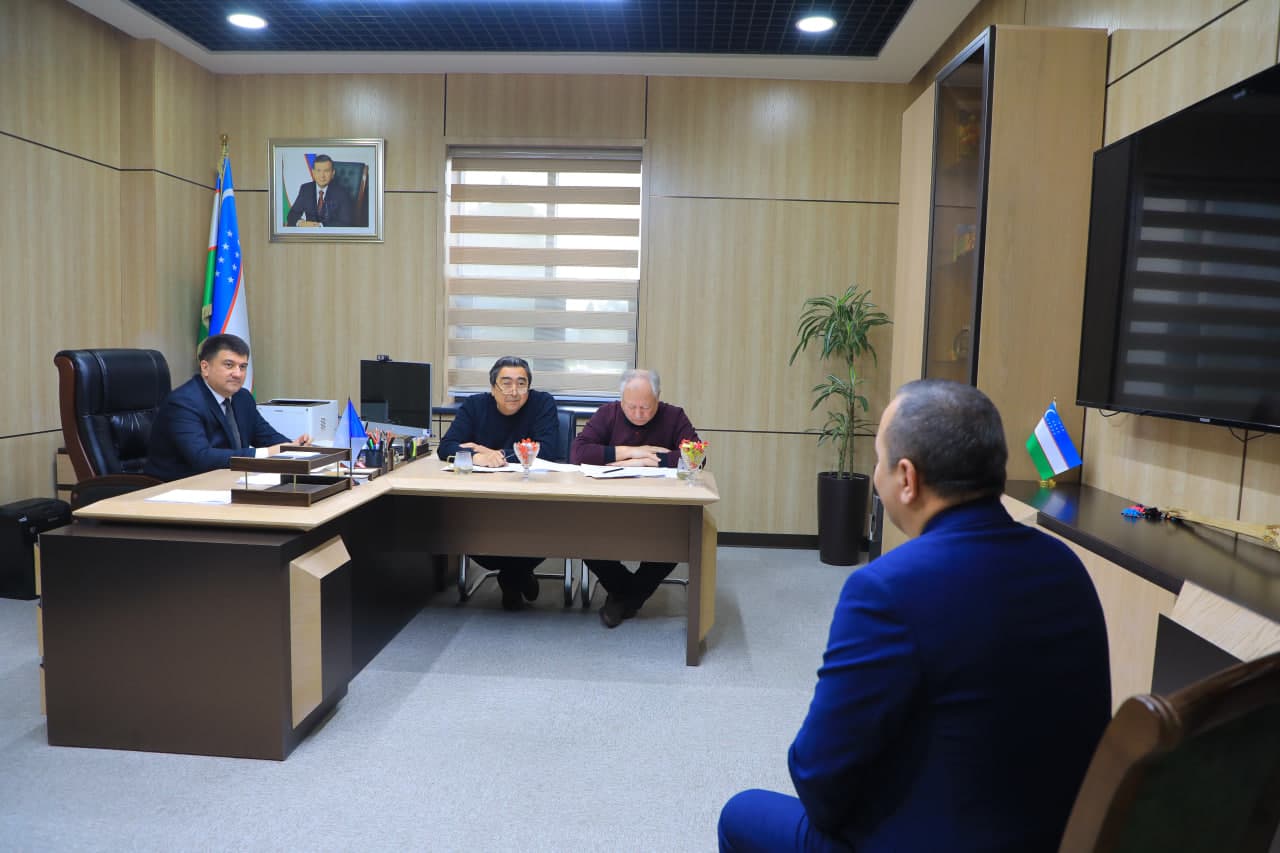 Davlat teatrlarida bosh rejissyor lavozimiga nomzodlar bilan suhbat o‘tkazildi