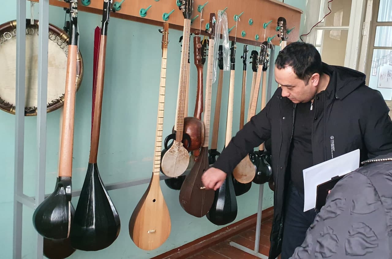 Andijondagi madaniyat muassasalari faoliyati vazir o‘rinbosari Yusufjon Usmonov boshchiligida o‘rganilmoqda
