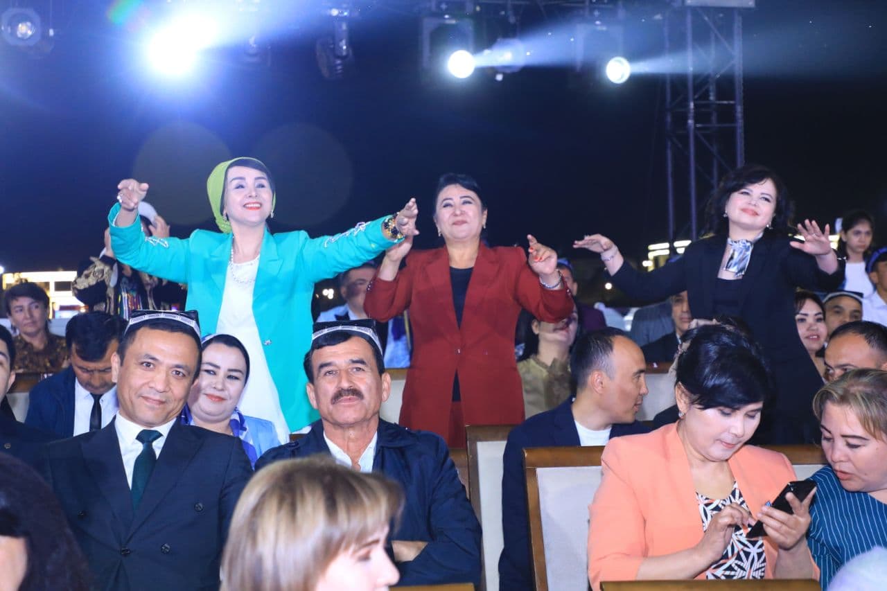 15-aprel — “Madaniyat va san’at xodimlari kuni”ga bag‘ishlangan tantanali bayram tadbirlari Andijonda o‘tkazildi