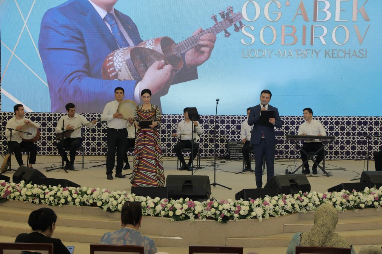O‘zbekiston xalq artisti Og‘abek Sobirovning ijodiy-ma’rifiy kechasi tashkil etildi