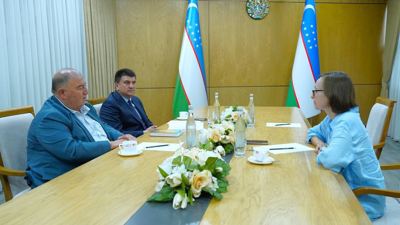 “Samarqandga yo‘l olgan eshelon” romani muallifi, yozuvchi Guzel Yaxina bilan uchrashuv bo‘lib o‘tdi