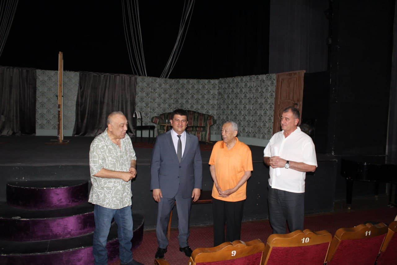 O‘zbekistonda xizmat ko‘rsatgan artist Mirzatilla Xolmedov O‘zbekiston davlat satira teatriga direktor etib tayinlandi