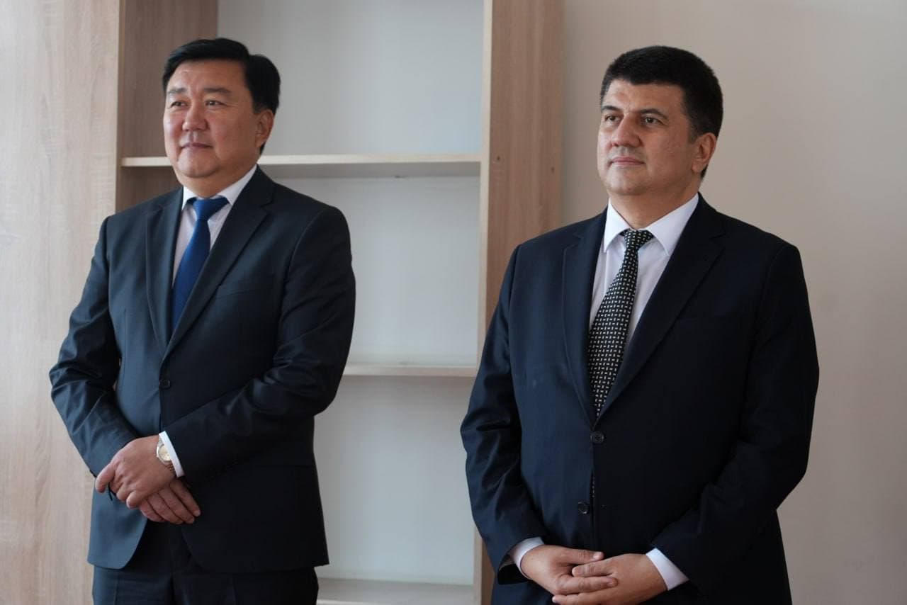 O‘qituvchi va murabbiylar kuni arafasida O‘zbekiston davlat konservatoriyasi Nukus filialining yangi o‘quv binosi foydalanishga topshirildi