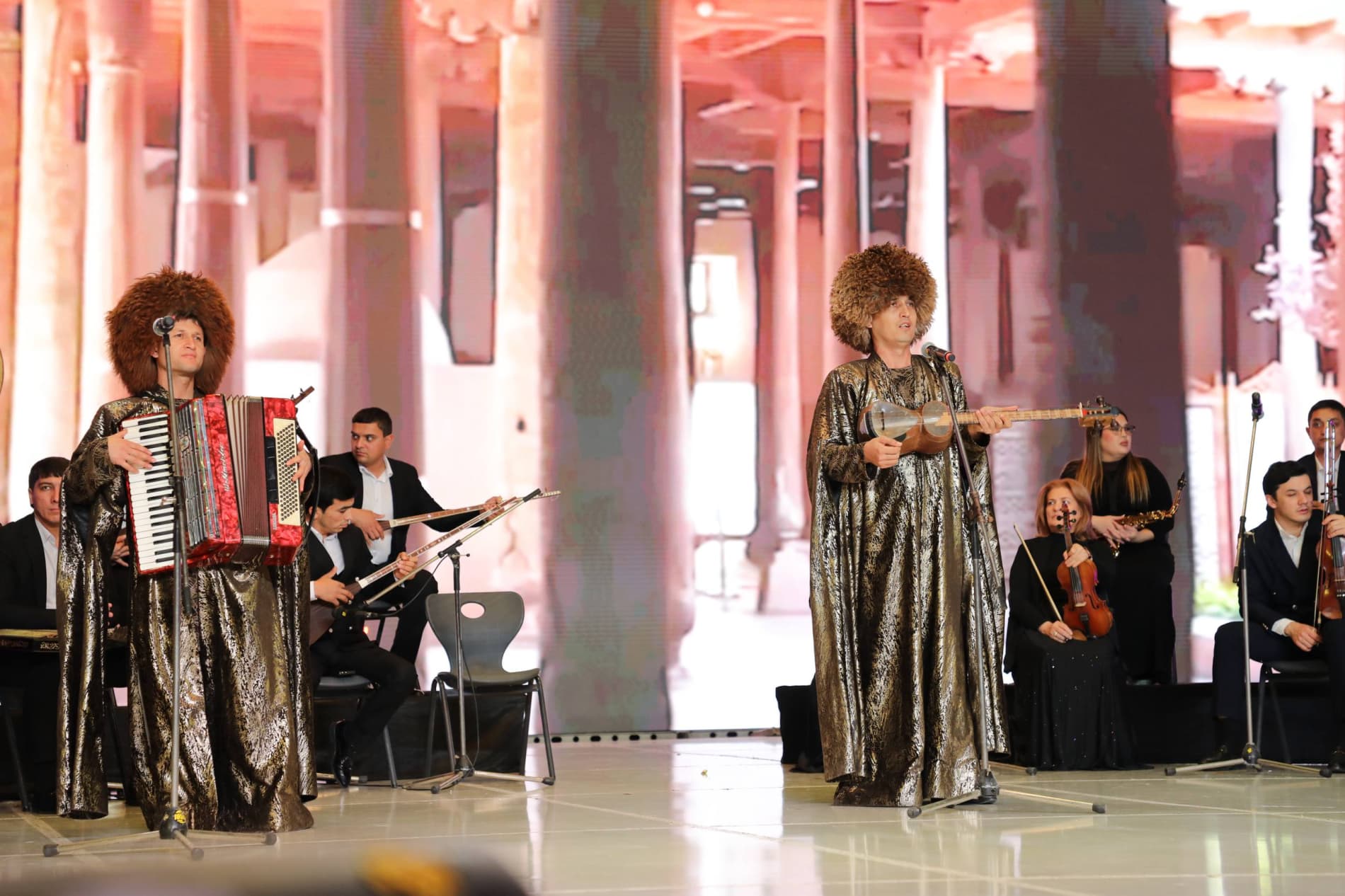 В столице завершился впервые проведенный форум талантливой творческой молодежи «Золотая осень!».