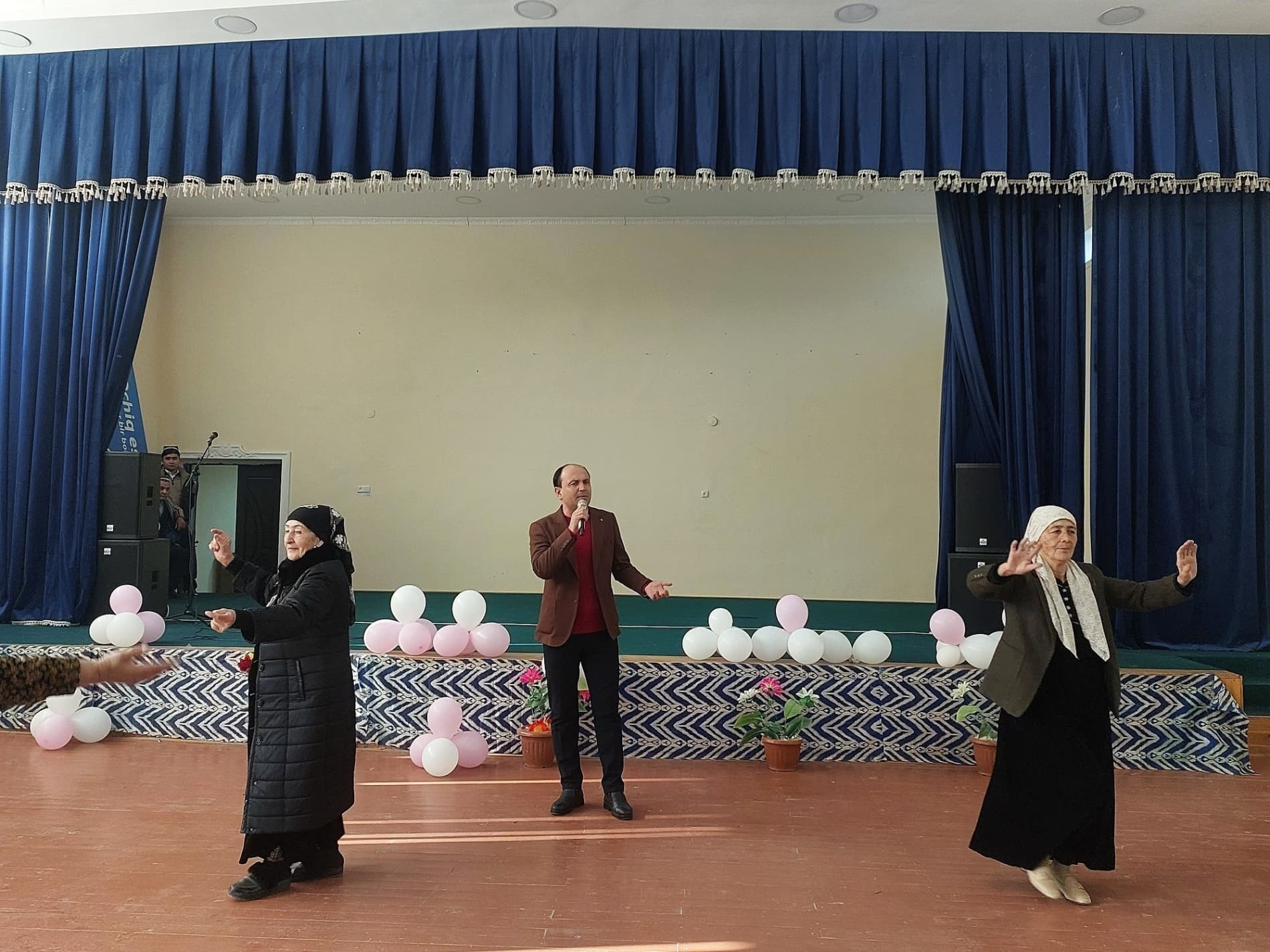 A concert program titled "Laughter - the Flower of the Face" was held in Boyovut