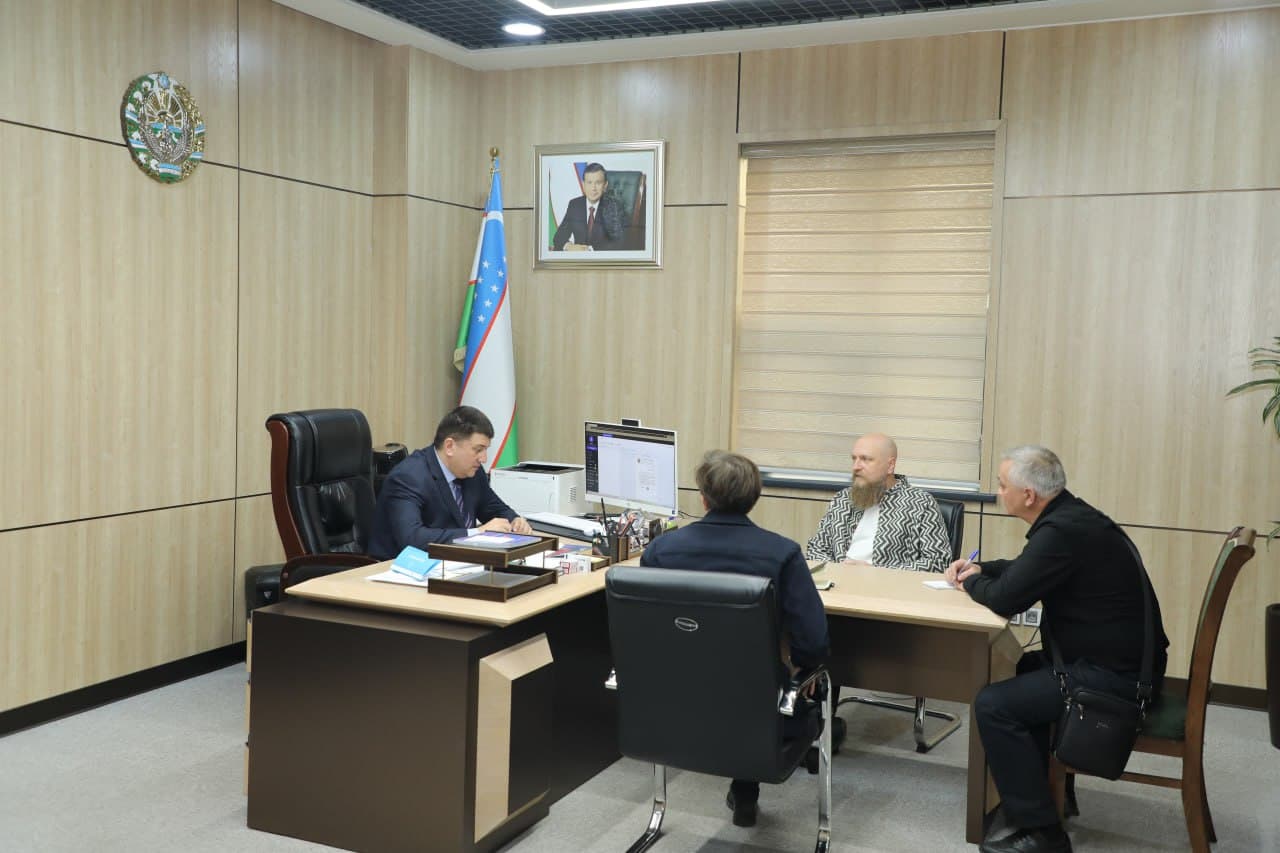 Обсуждались вопросы оснащения Государственного молодёжного театра Узбекистана современными сценическими технологиями