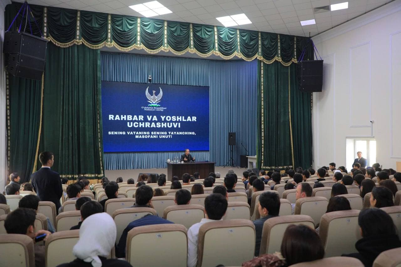 Vazirning birinchi o‘rinbosari Bahodir Ahmedov talaba yoshlar bilan uchrashdi
