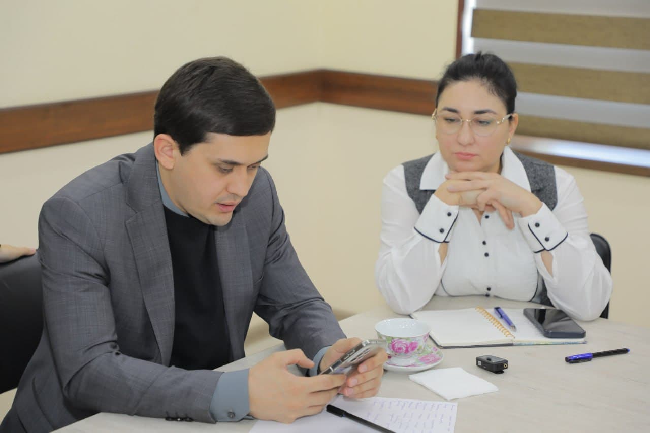 Botir Zokirov nomidagi Milliy estrada san'ati institutining mediaga qiziquvchi talabalari bilan muloqot qilindi