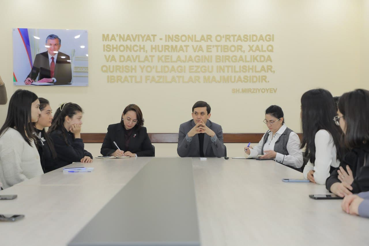 Botir Zokirov nomidagi Milliy estrada san'ati institutining mediaga qiziquvchi talabalari bilan muloqot qilindi