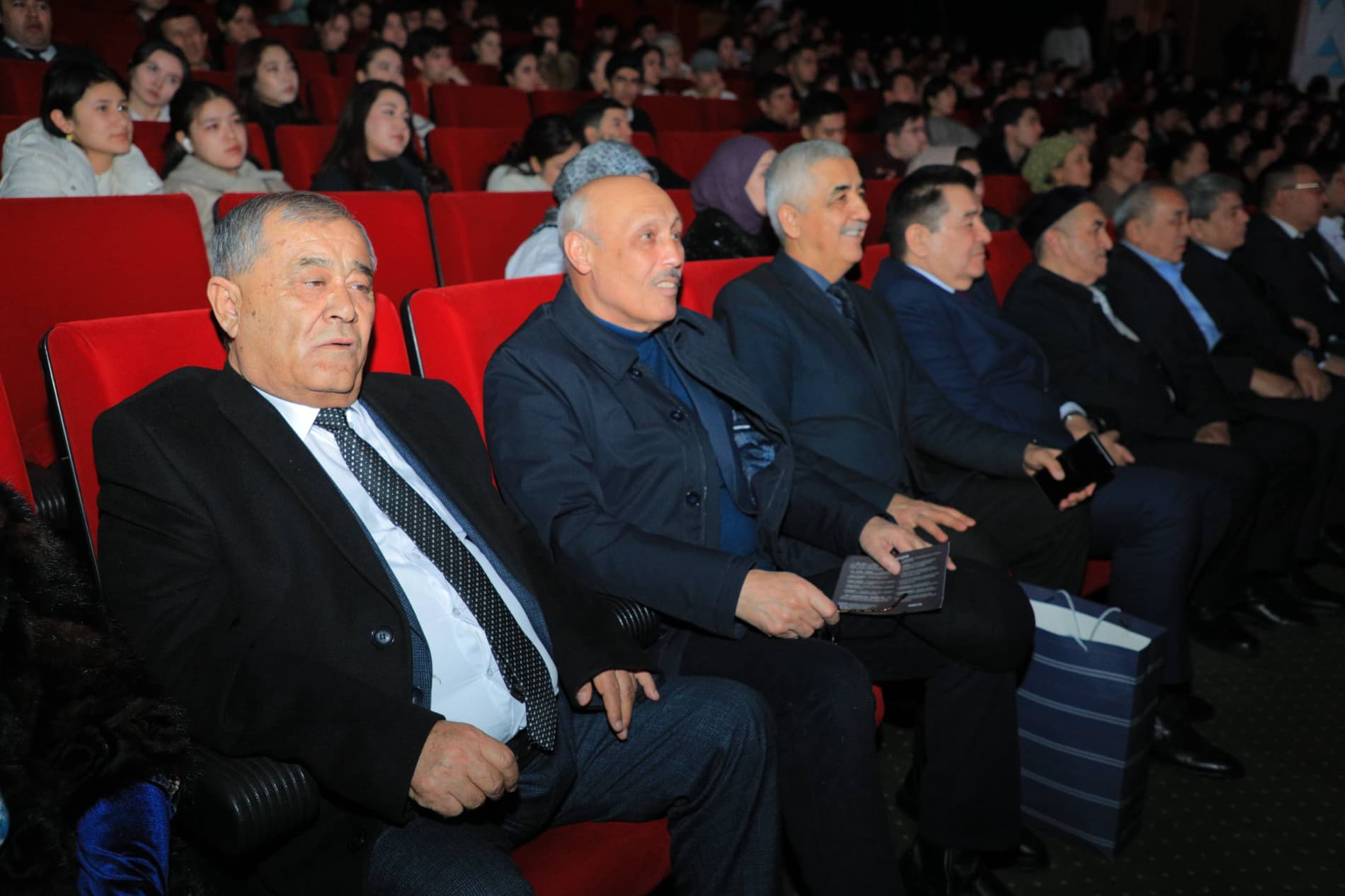 Poytaxtda “San’atga baxshida umr” nomli ijodiy kecha bo'lib o'tdi