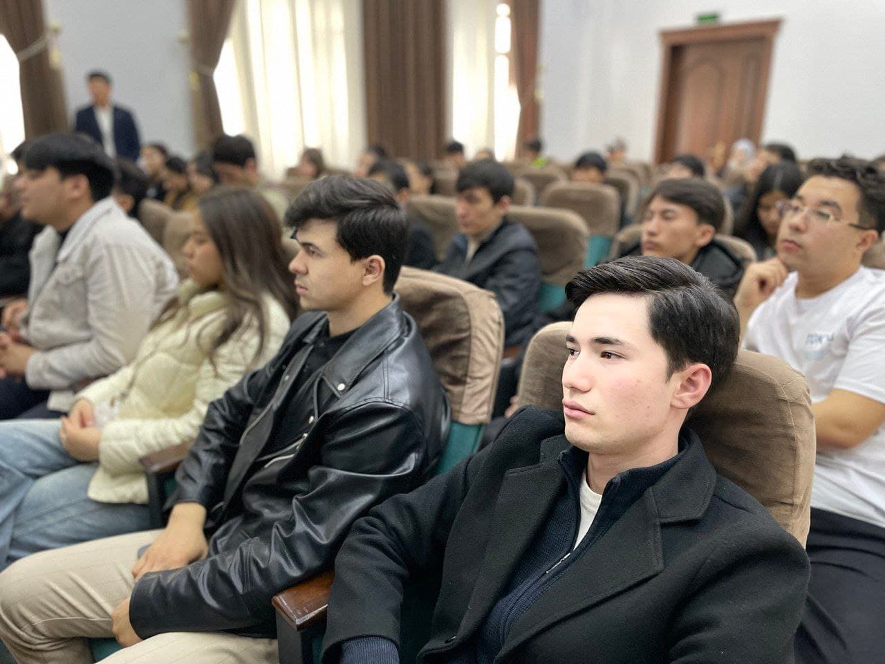 Respublika tashkilotlarida haftaning payshanba kuni “Yoshlar kuni” sifatida o‘tkazildi