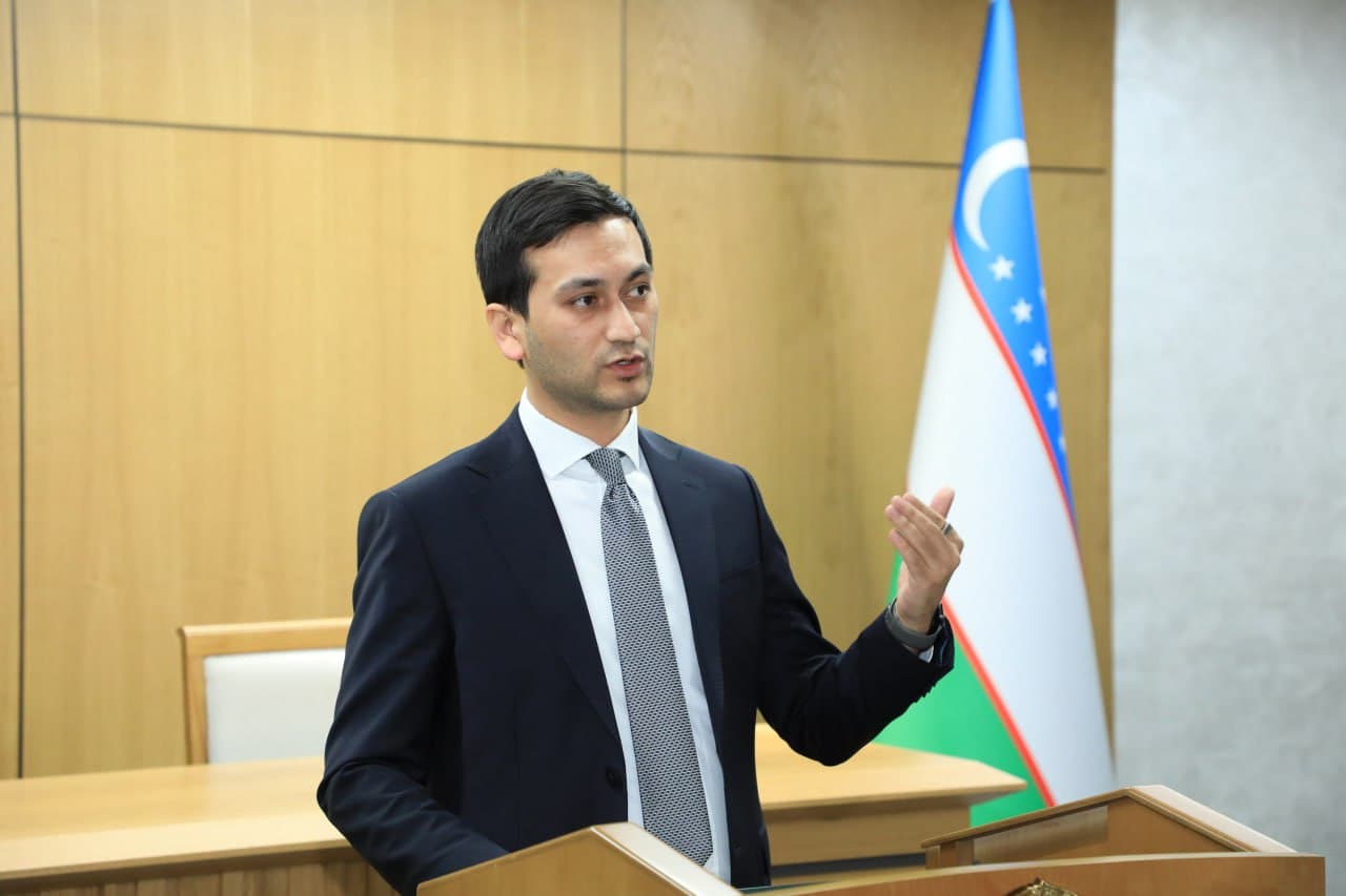 Madaniyat vazirligi xodimlari sun’iy intellekt texnologiyalari bo‘yicha o‘qitilmoqda