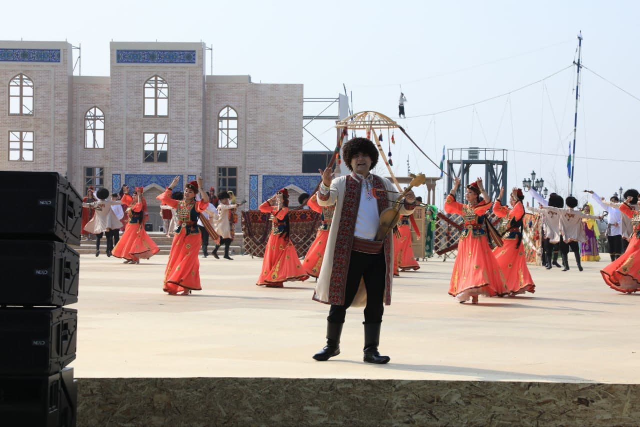 В эти дни в столице ведётся подготовка к достойному празднованию общенародного праздника Навруз.