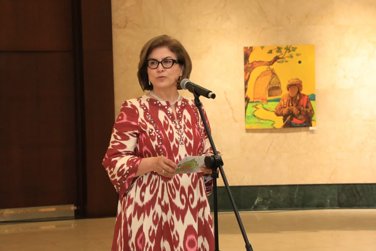 В столице открылась выставка художников Таджикистана