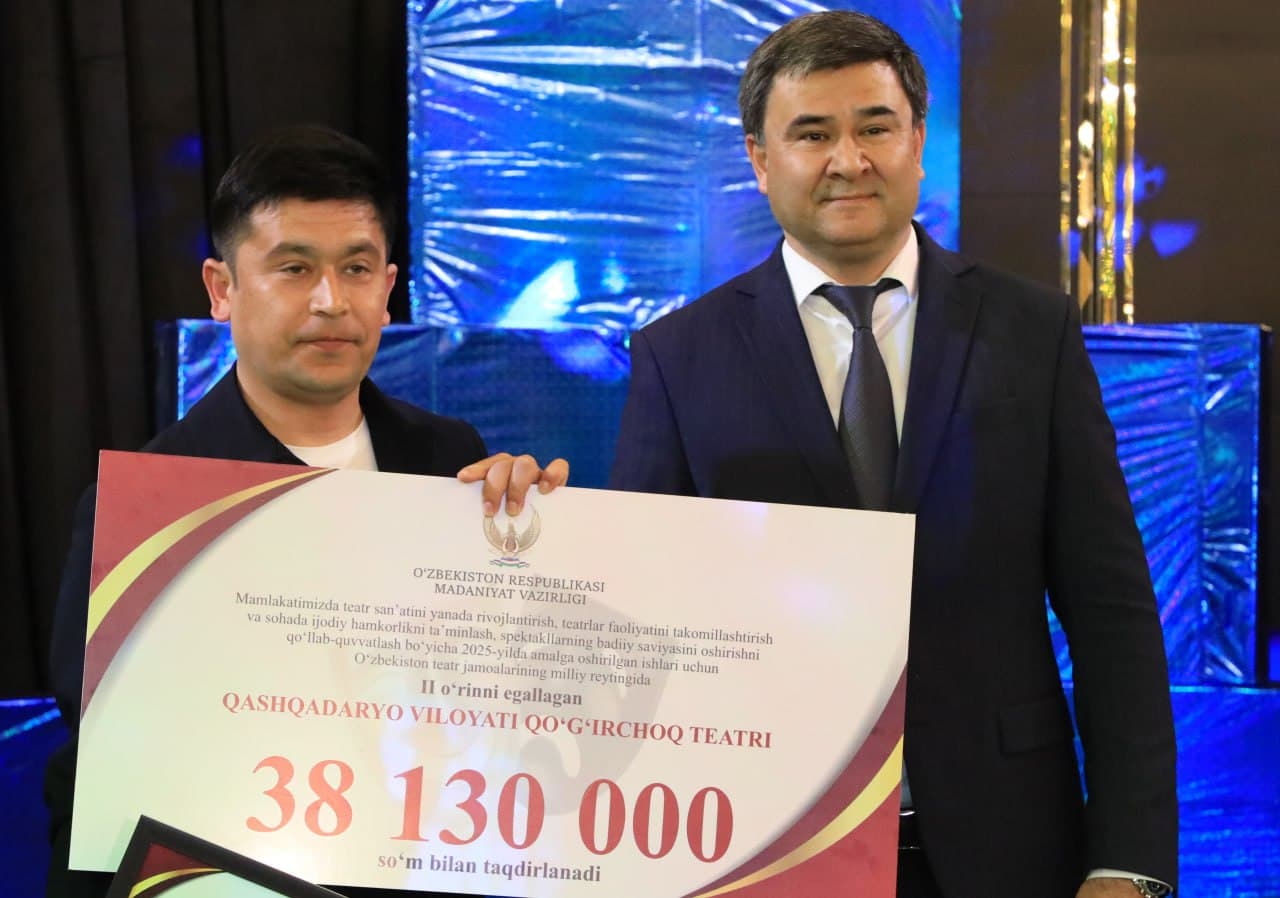 A group of theatre professionals were awarded in the capital on the occasion of March 27 – World Theatre Day