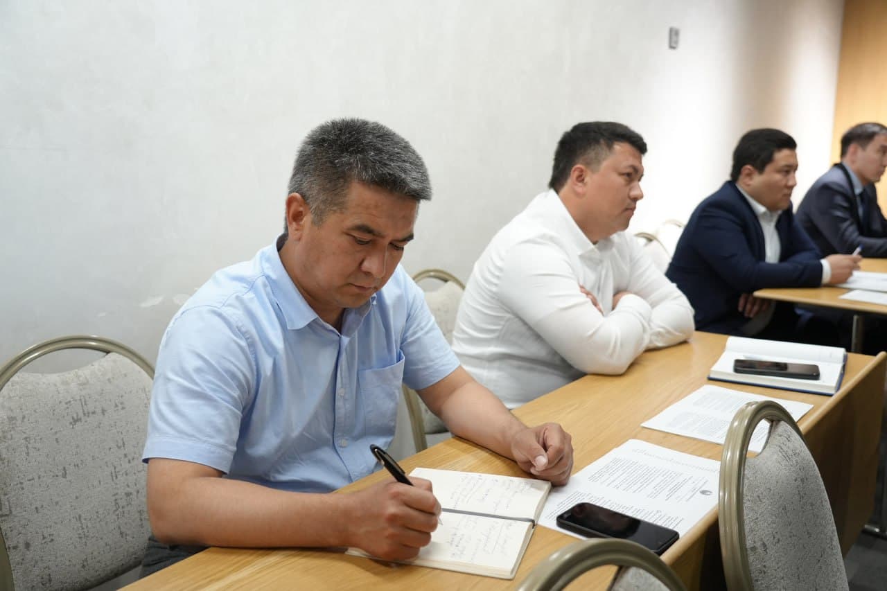 Prezident qarori ijrosi yuzasidan madaniyat vaziri Ozodbek Nazarbekov raisligida yig‘ilish bo‘lib o‘tdi
