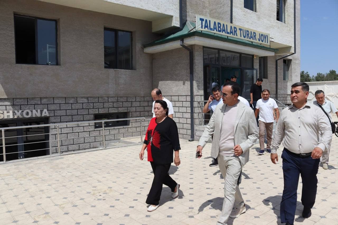 Vazir Ozodbek Nazarbekov Andijonda madaniyat va san’at sohasidagi loyihalar bilan tanishdi