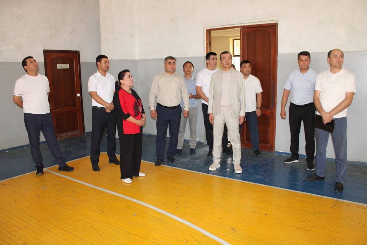 Vazir Ozodbek Nazarbekov Andijonda madaniyat va san’at sohasidagi loyihalar bilan tanishdi