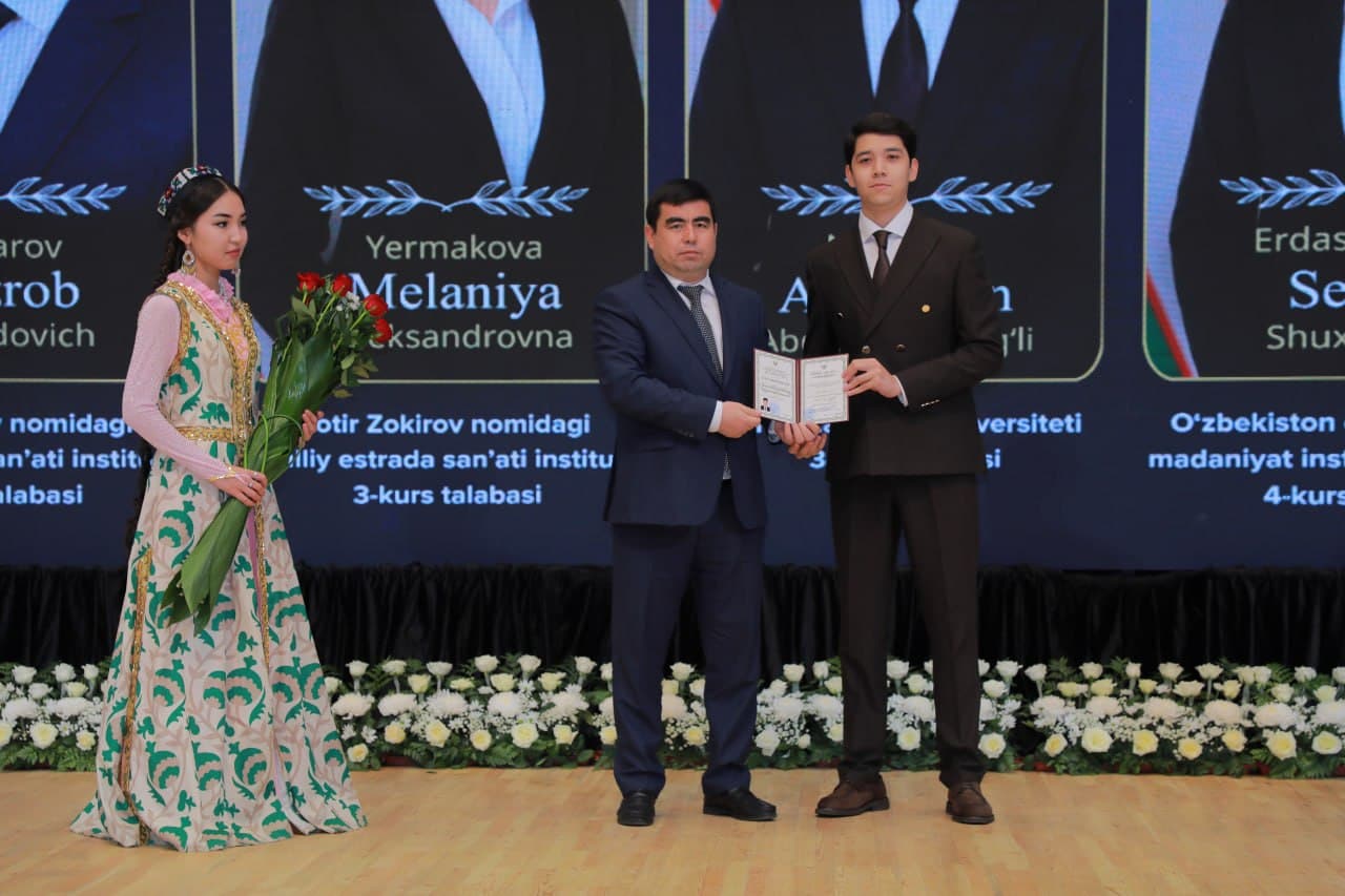 Botir Zokirov nomidagi davlat stipendiyasining ilk g‘oliblari taqdirlandi