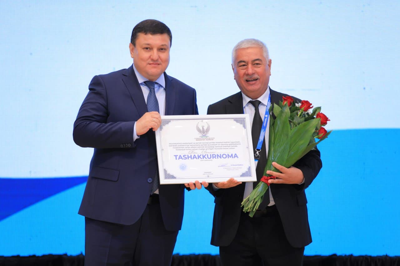Ta’lim tizimida munosib natijalarga erishgan rahbarlar taqdirlandi