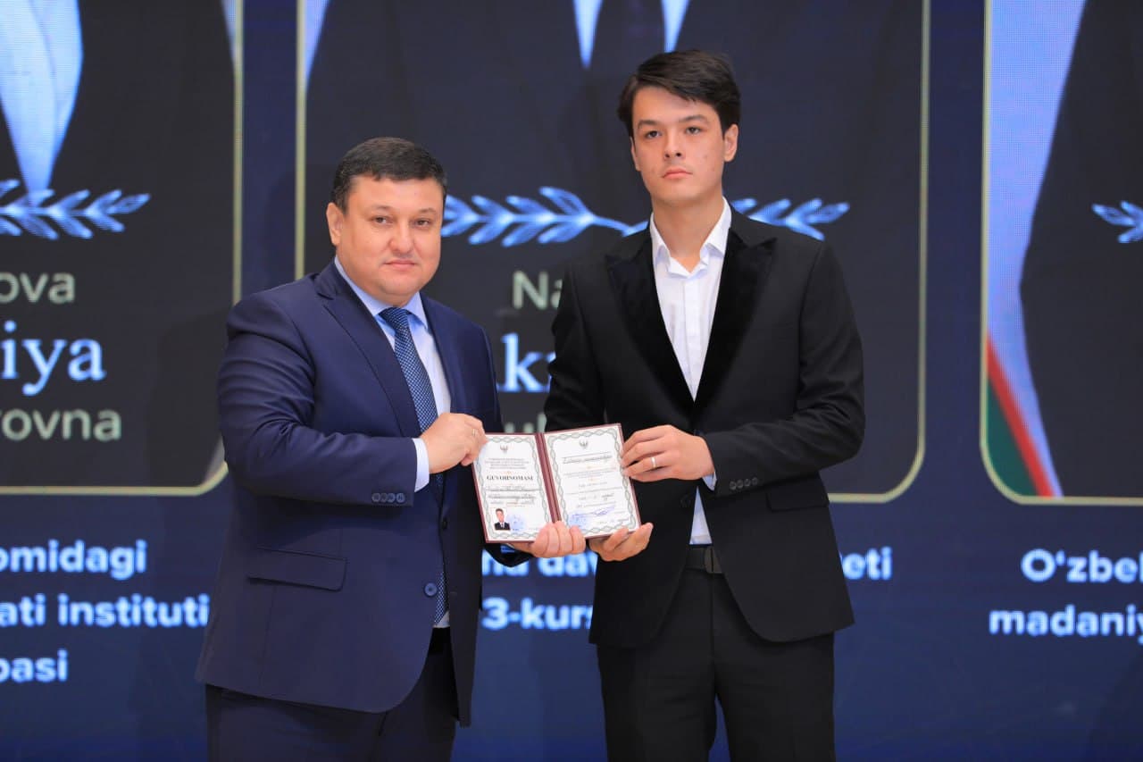 Botir Zokirov nomidagi davlat stipendiyasining ilk g‘oliblari taqdirlandi