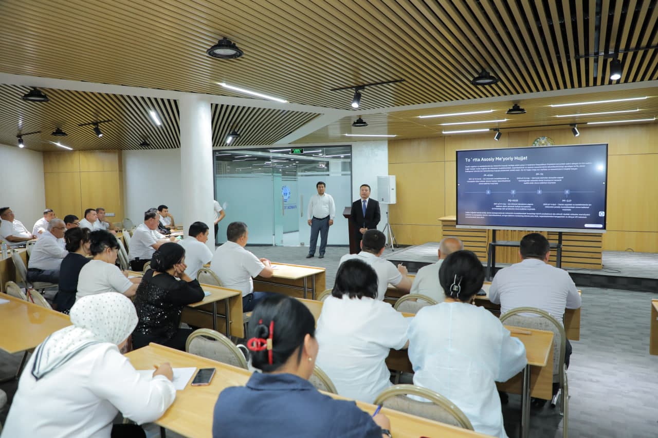 Bolalar musiqa va san’at maktablari direktorlarining kasbiy salohiyatini oshirishga qaratilgan navbatdagi o‘quv-seminar tashkil etildi