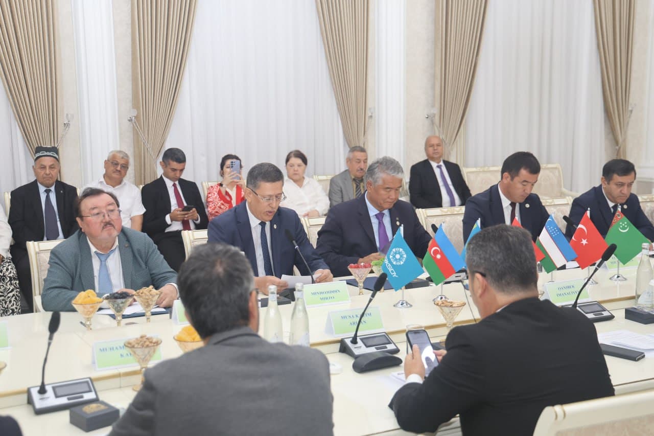 Turkiy dunyo yozuvchilari Andijonda uchrashdi