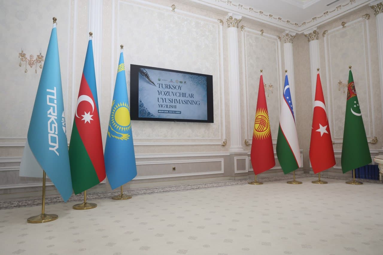 Turkiy dunyo yozuvchilari Andijonda uchrashdi
