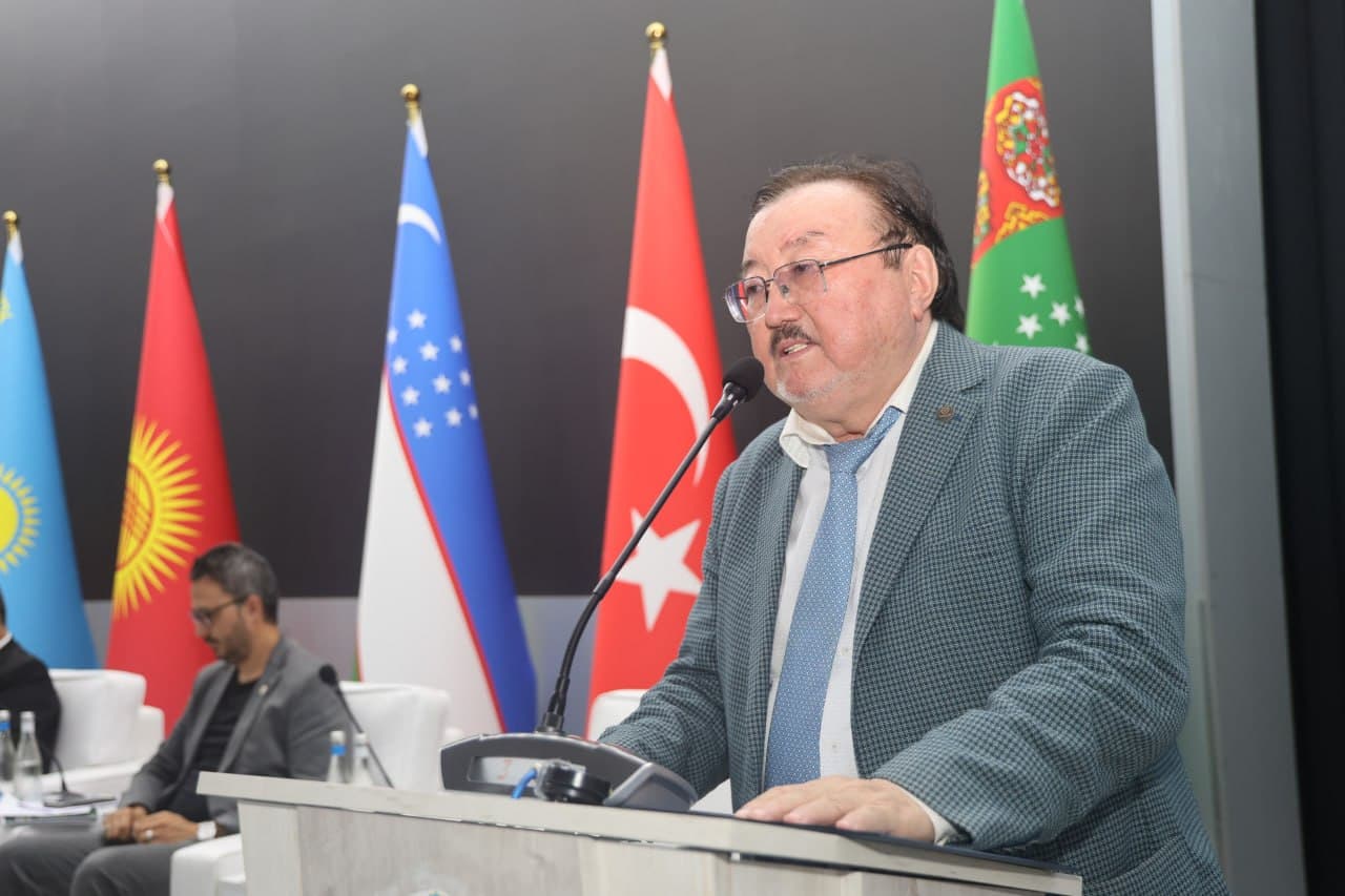 Turkiy dunyo yozuvchilari Andijonda uchrashdi