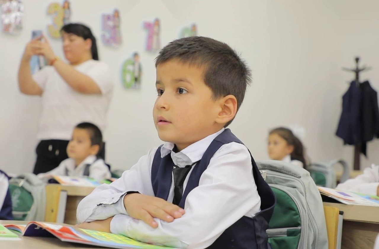 Press-tur ishtirokchilari Urganchdagi raqs san’ati maktab-internatida bo‘ldilar
