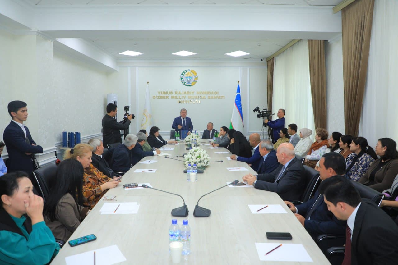 O‘zbek tili bayrami arafasida uchta muhim kitob taqdimoti o‘tkazildi