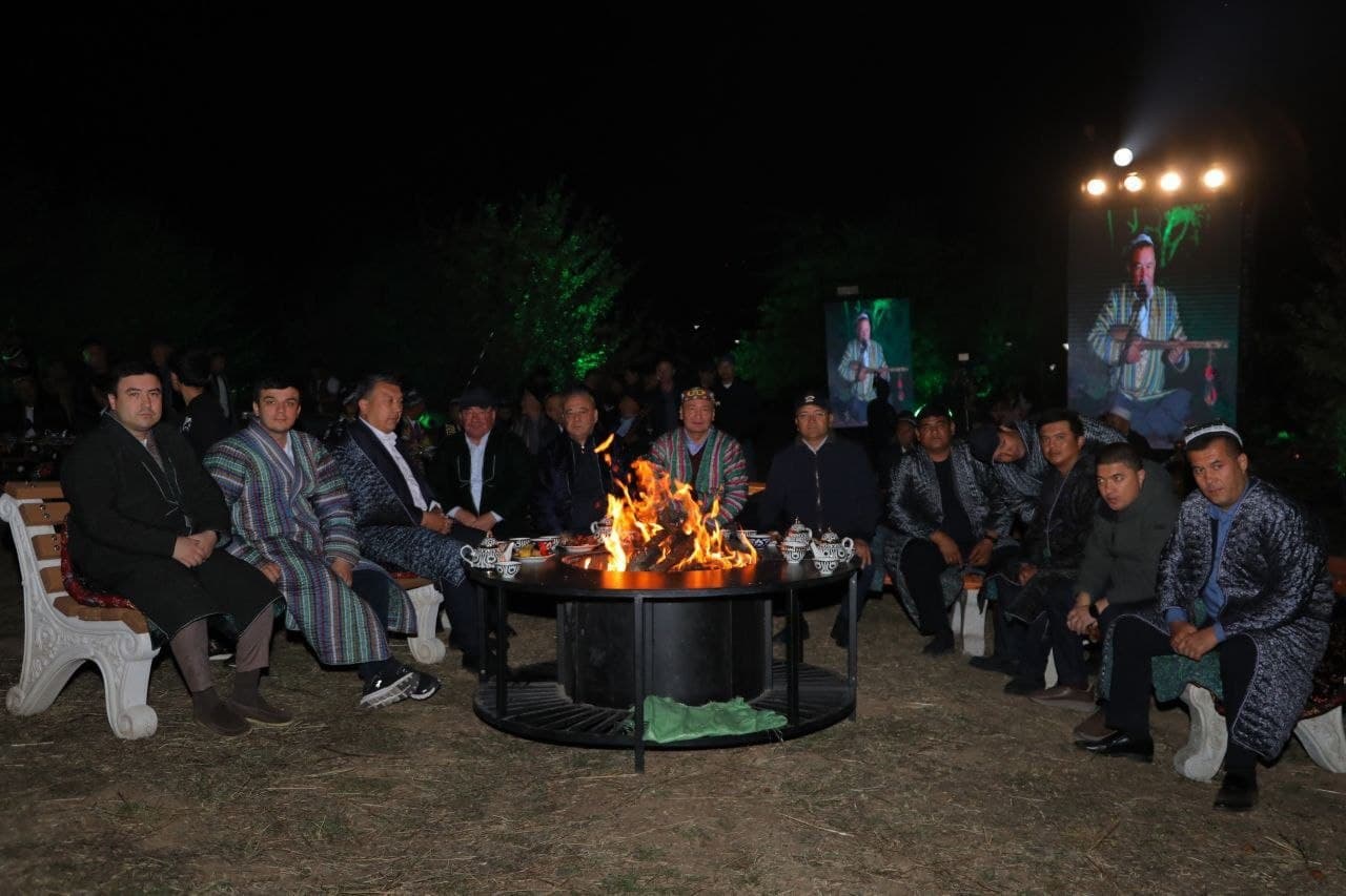 Parkentda "Go‘ro‘g‘li dostoni avlodlar ovozida" nomli baxshilar kechasi bo‘lib o‘tdi