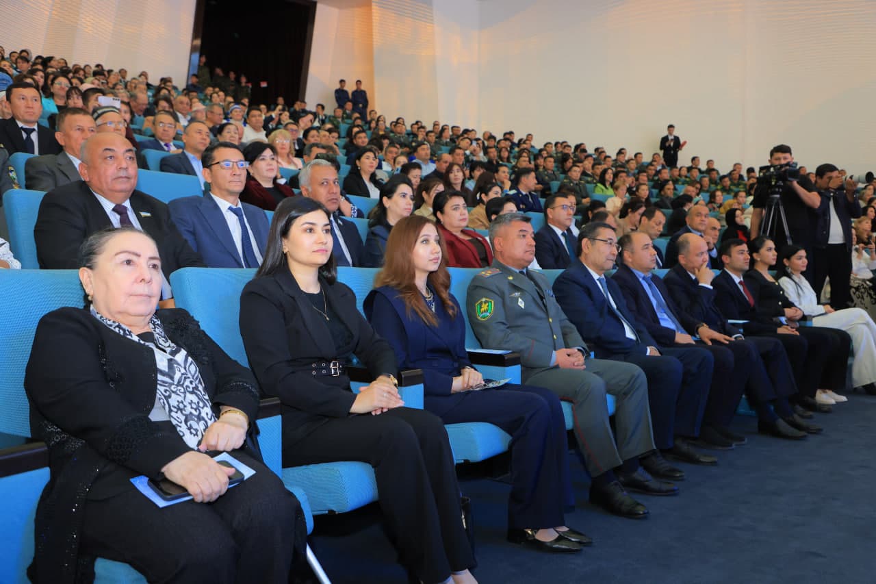 Özbek tili bayrami kuni munosabati bilan tantanali tadbir bölib ötdi