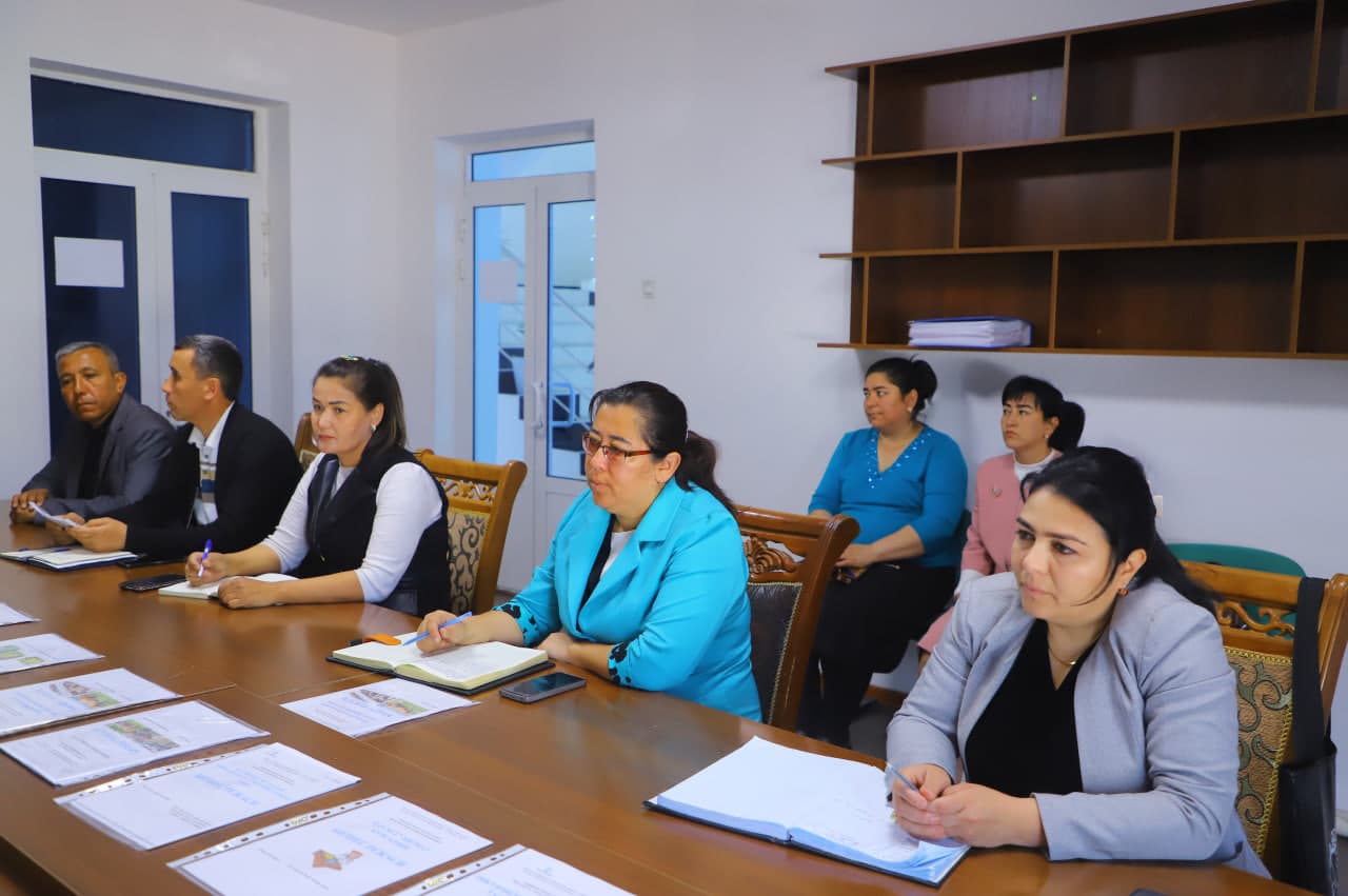 Ehtiyojmand xotin-qizlarni qo‘llab-quvvatlash orqali tadbirkorligini rivojlantirish masalalari muhokama etildi