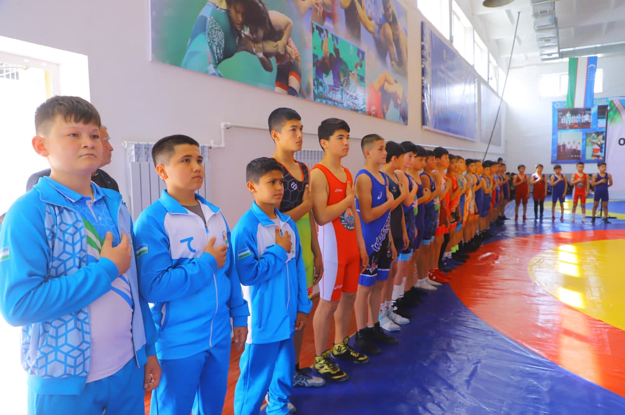 SPORTNING KURASH TURLARI BO‘YICHA TUMAN HOKIMI OLIMPIADASIGA START BERILDI