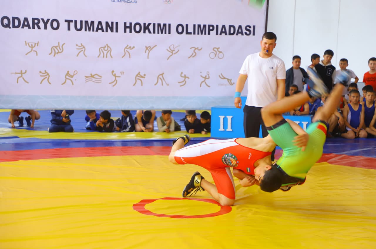 SPORTNING KURASH TURLARI BO‘YICHA TUMAN HOKIMI OLIMPIADASIGA START BERILDI