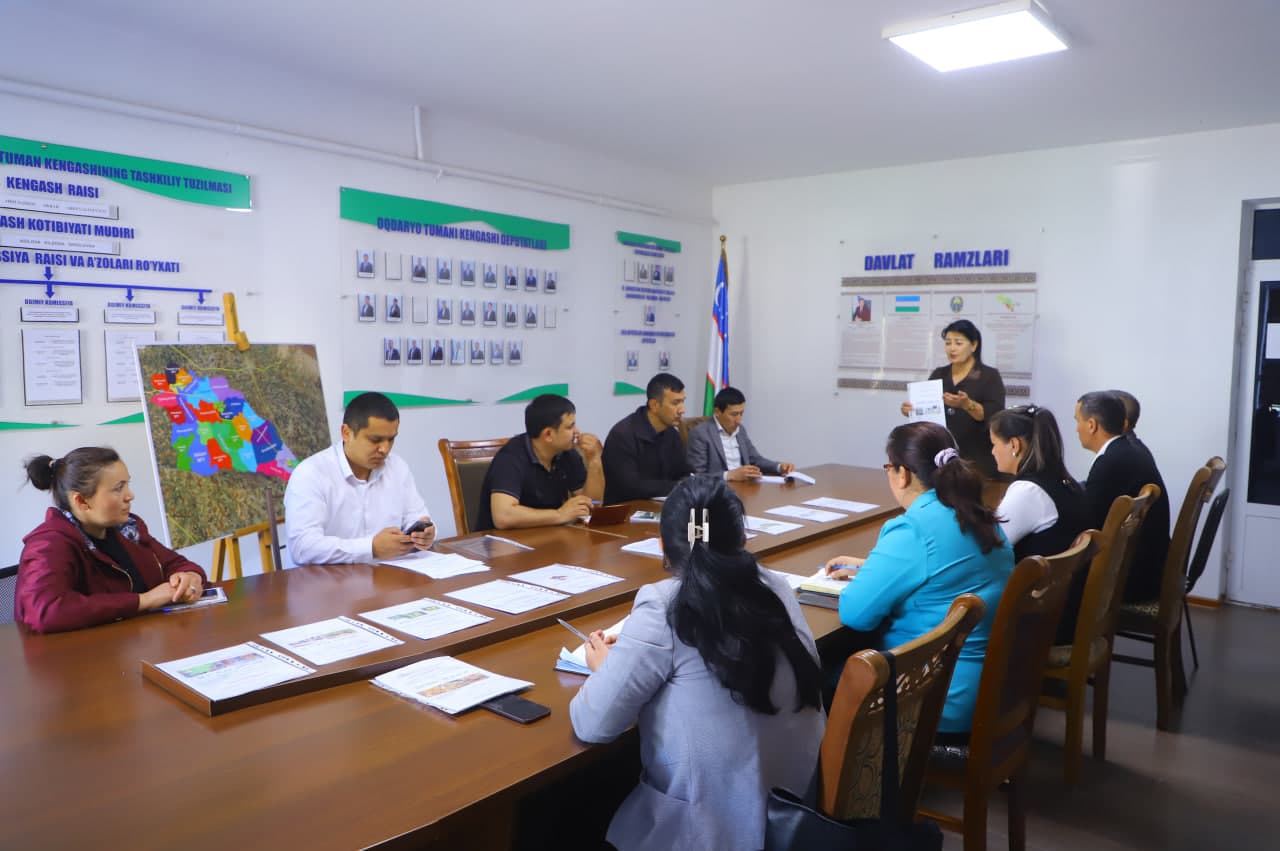 Ehtiyojmand xotin-qizlarni qo‘llab-quvvatlash orqali tadbirkorligini rivojlantirish masalalari muhokama etildi