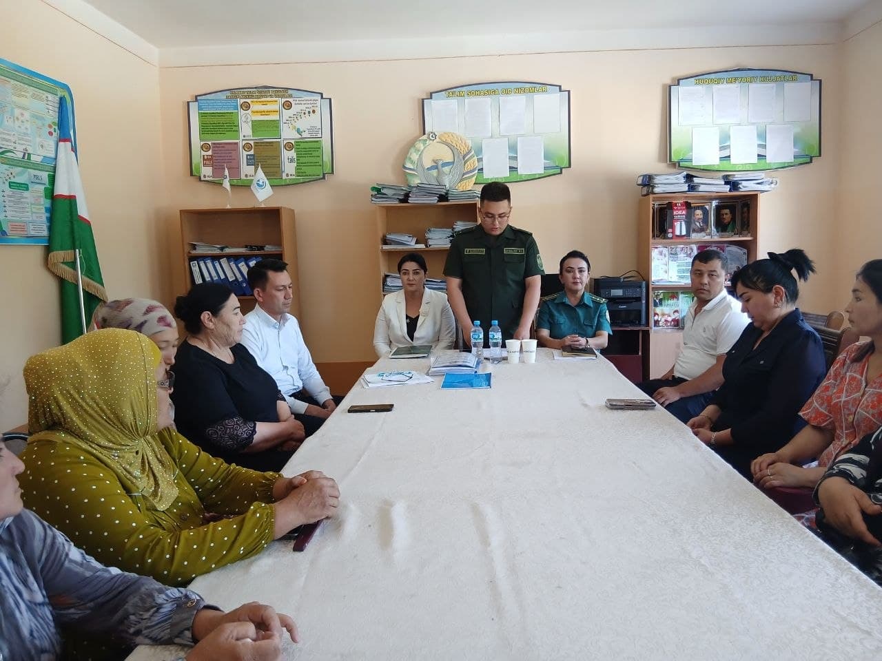 Zarafshon mahallasida xotin-qizlar uchun huquqiy seminar tashkil etildi