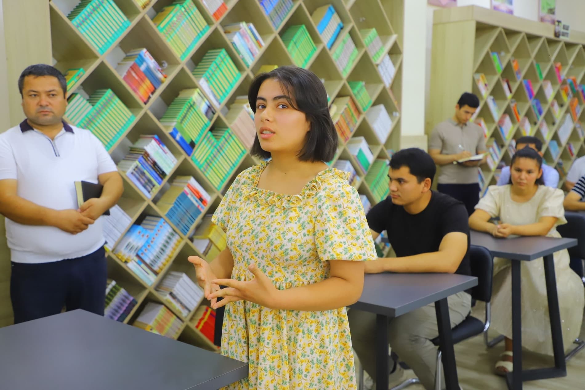 Oqdaryoda “Rahbar va yoshlar uchrashuvi” bo‘lib o‘tmoqda