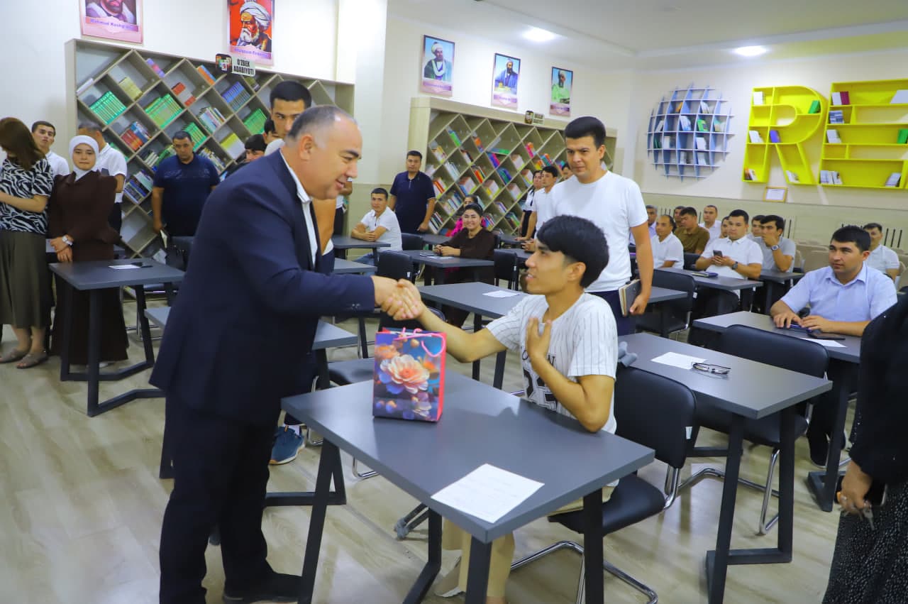RAHBAR VA YOSHLAR — OCHIQ VA SAMIMIY MULOQOT