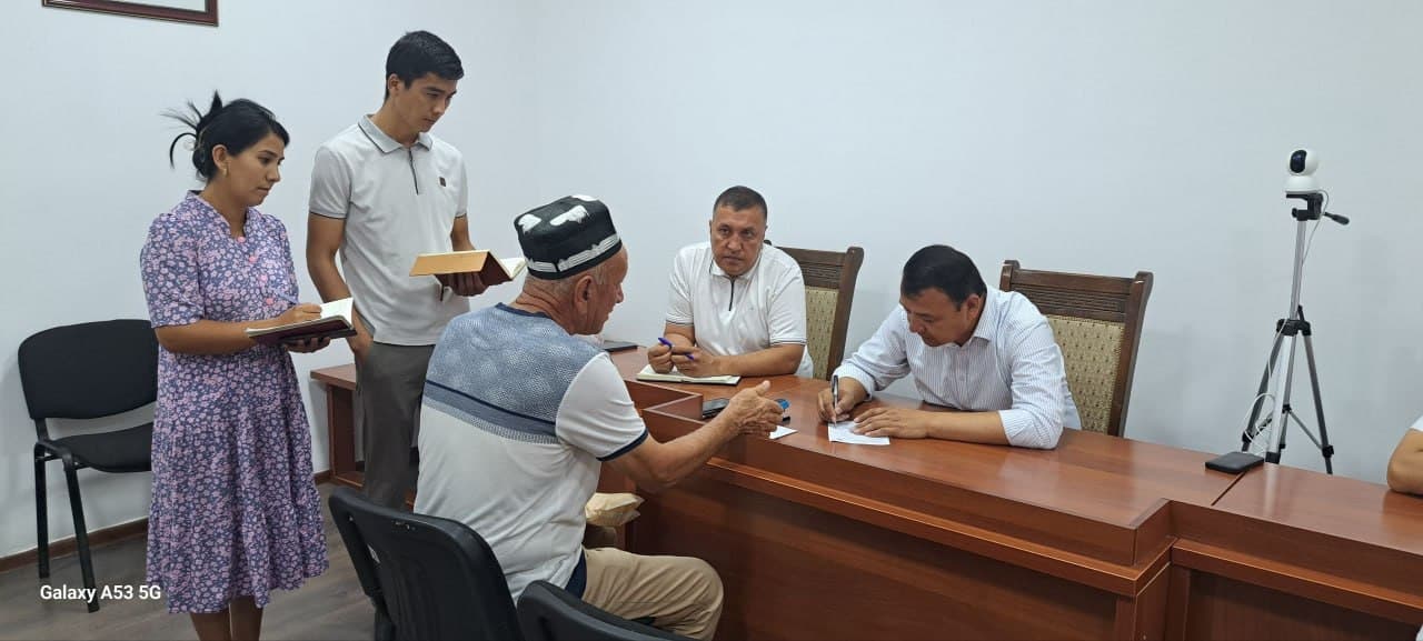 📡📍Paxtachi tumanida navbatdagi Sayyor qabul o'tkazildi.